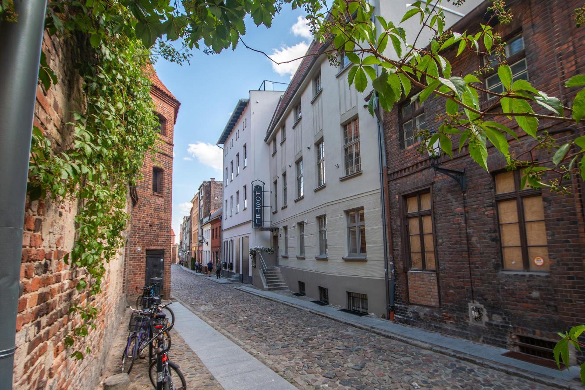 Happy Street Hostel Торунь Екстер'єр фото